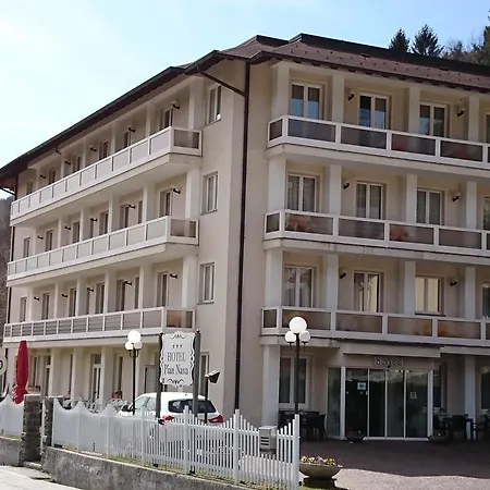 Pian Nava Otel 3*