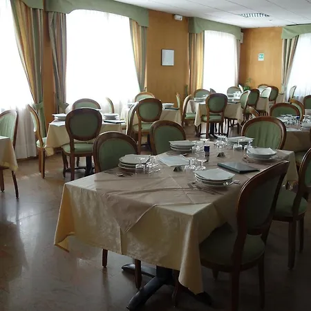 Pian Nava Otel Premeno